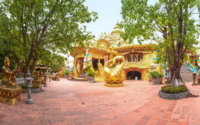 LONG HOA THIEN BAO PAGODA